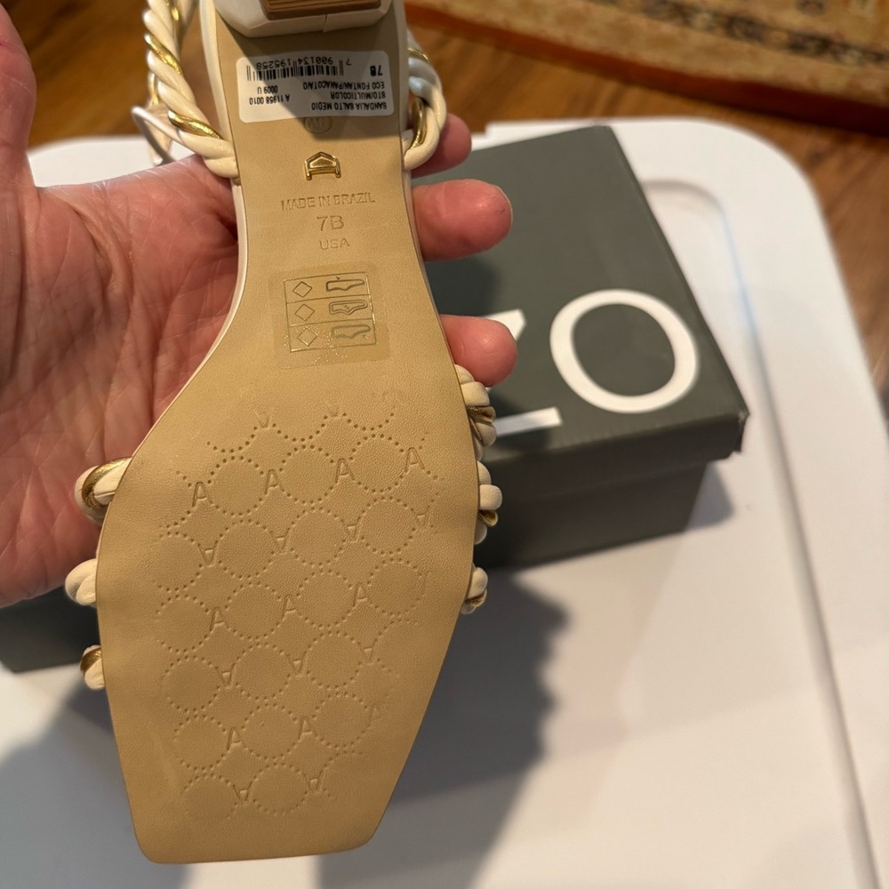 New in Box Arezzo Sawyer Mid Block Sandals Ivory with Gold Trim Elegant Summer - Picture 8 of 11